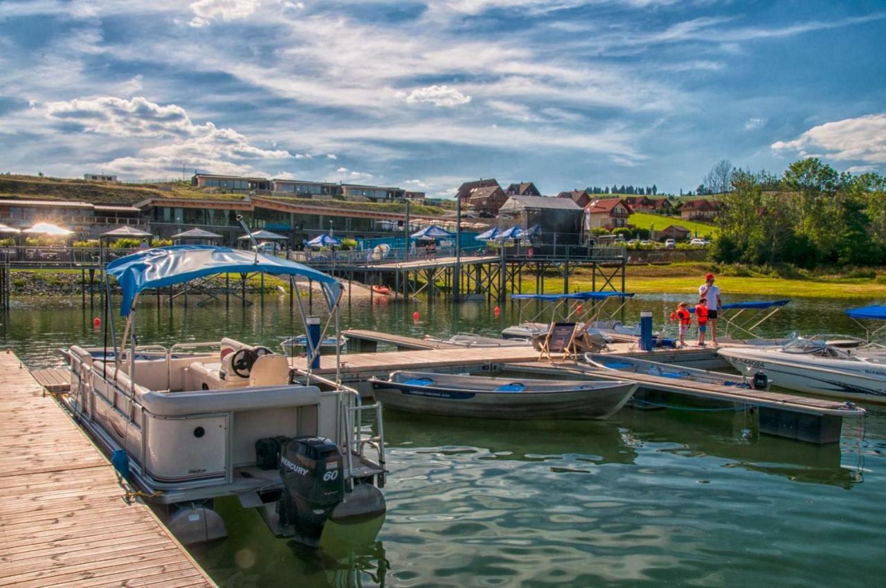 Marina Liptov Pri Liptovskej Mare Hotel Bobrovník Exterior foto